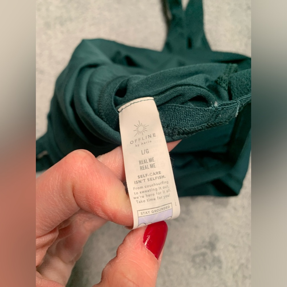 Aerie offline real me Green cropped Top with built in bra large - Picture 6 of 9